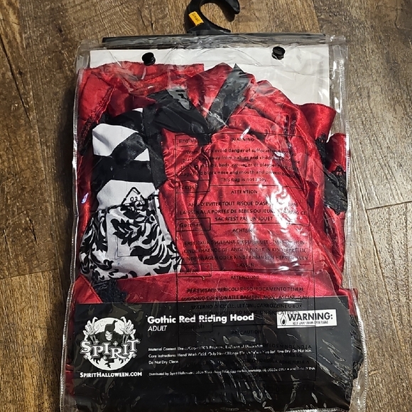 Red Riding Hood Costume - Picture 5 of 5